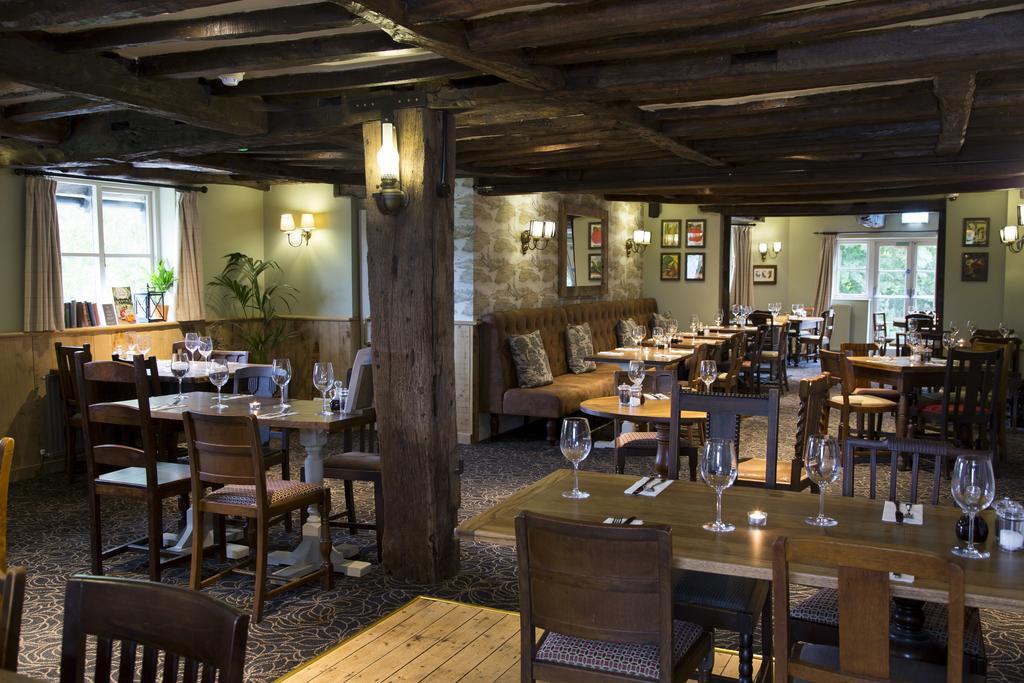 Hadley Bowling Green Inn درويْتويتش المظهر الخارجي الصورة