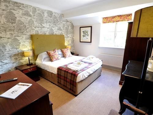 Hadley Bowling Green Inn درويْتويتش المظهر الخارجي الصورة