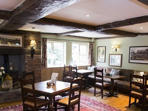 Hadley Bowling Green Inn درويْتويتش المظهر الخارجي الصورة